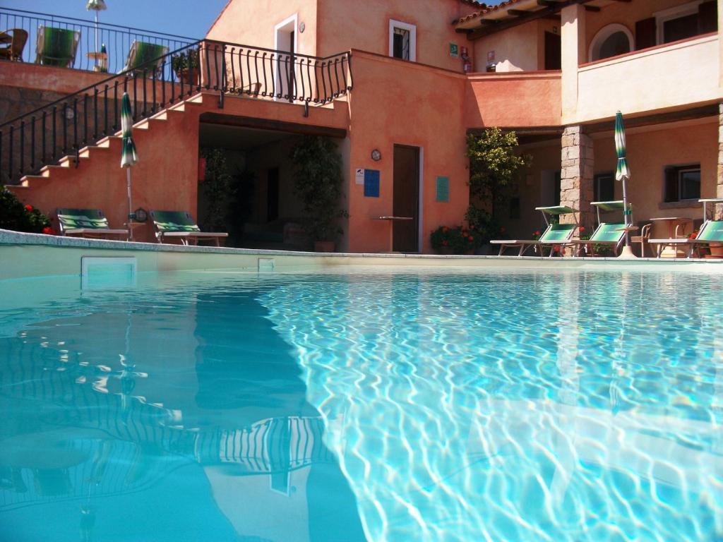 Gemella Hotel Baja Sardinia