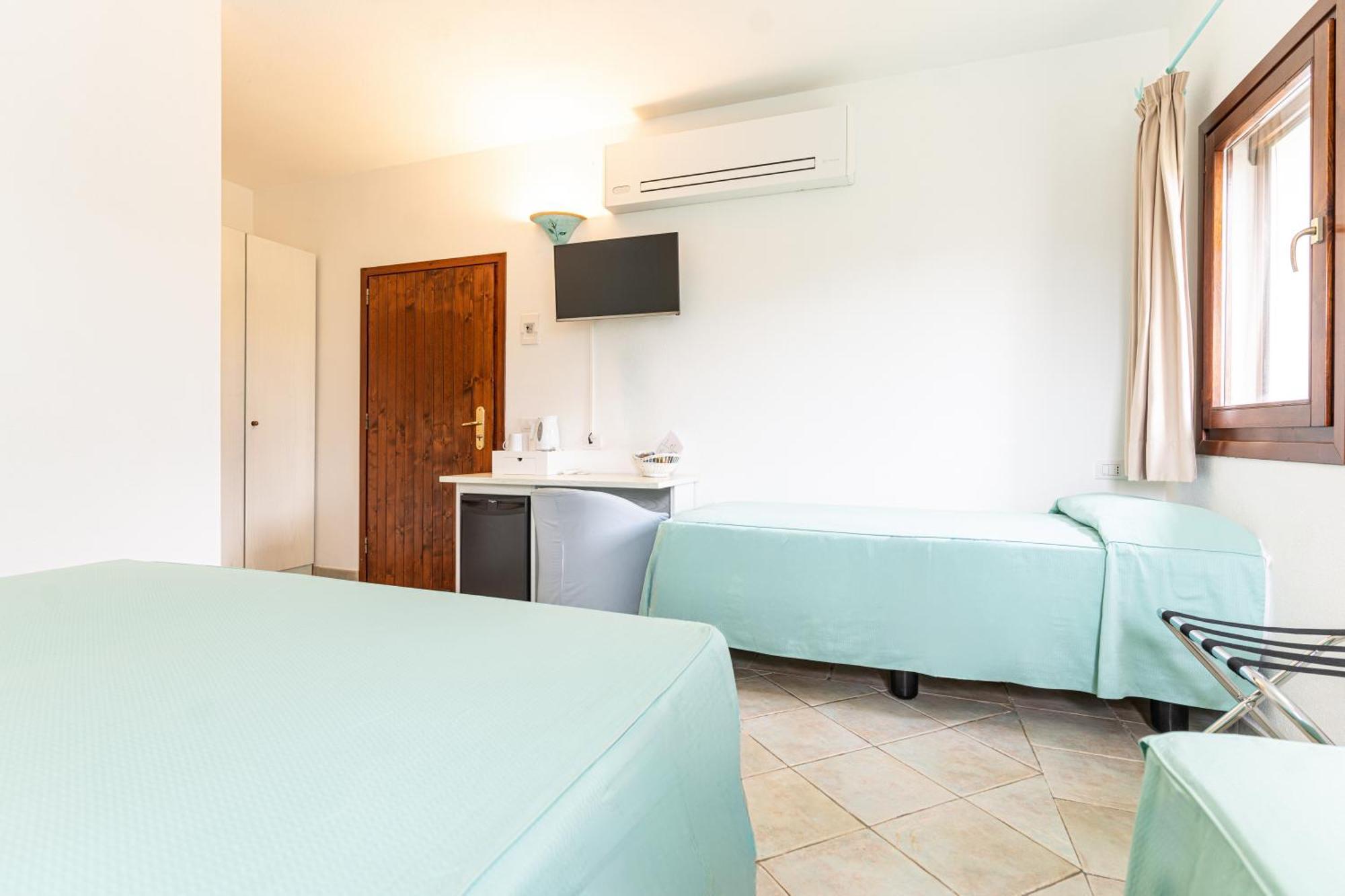 Gemella Hotel Baja Sardinia